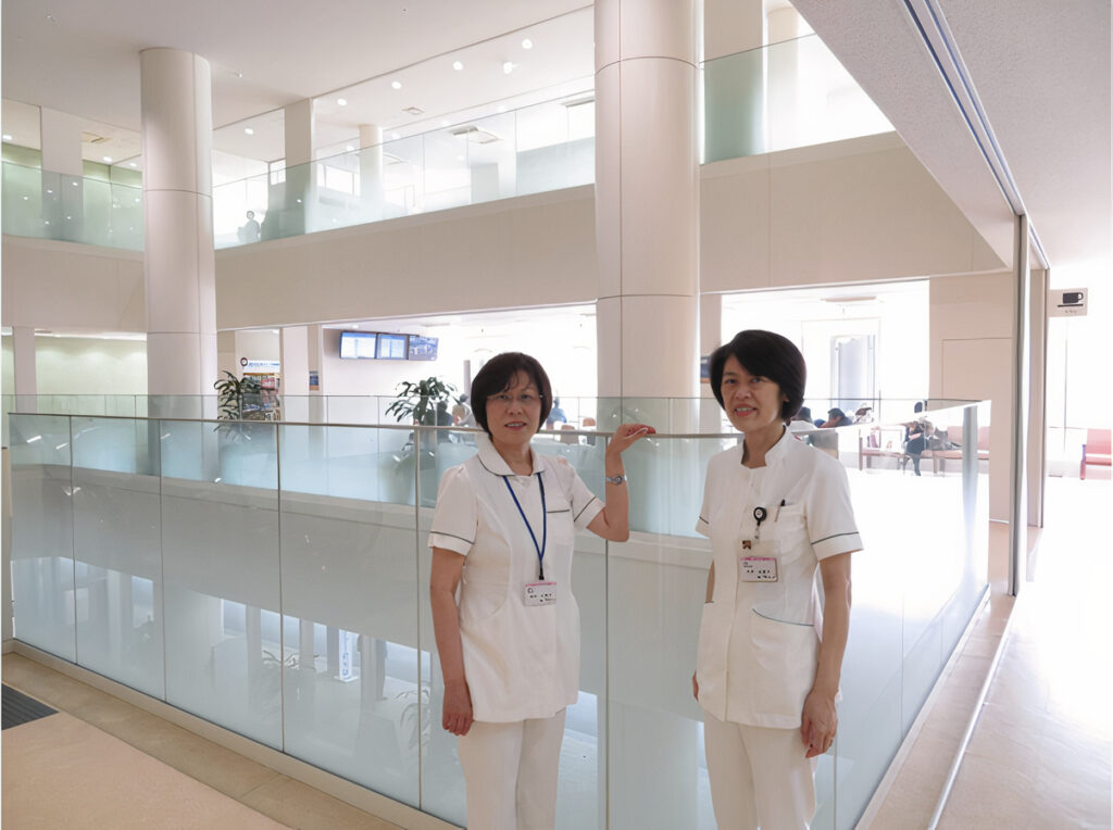 看護師にとっての「寄り添う」と「ケア」の技法──教育とマネジメント設計の視点から、JCHO大阪病院元看護部長・田中小百合さんが語る